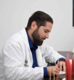 El Dr. Alen Hidalgo ofrece la mejor experiencia de psiquiatría cerca de usted y servicios psiquiátricos en Miami en su clínica de salud mental en Miami.