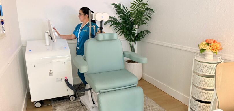 Diagram showing How TMS Therapy Works using magnetic brain stimulation as a non-invasive depression treatment for brain circuit regulation.