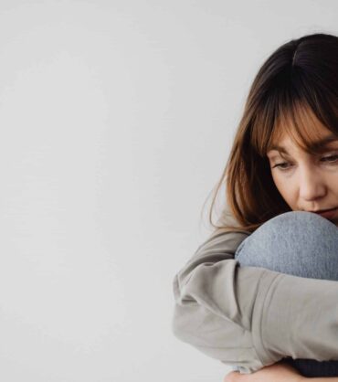 Woman experiencing overlooked ADHD symptoms in Miami